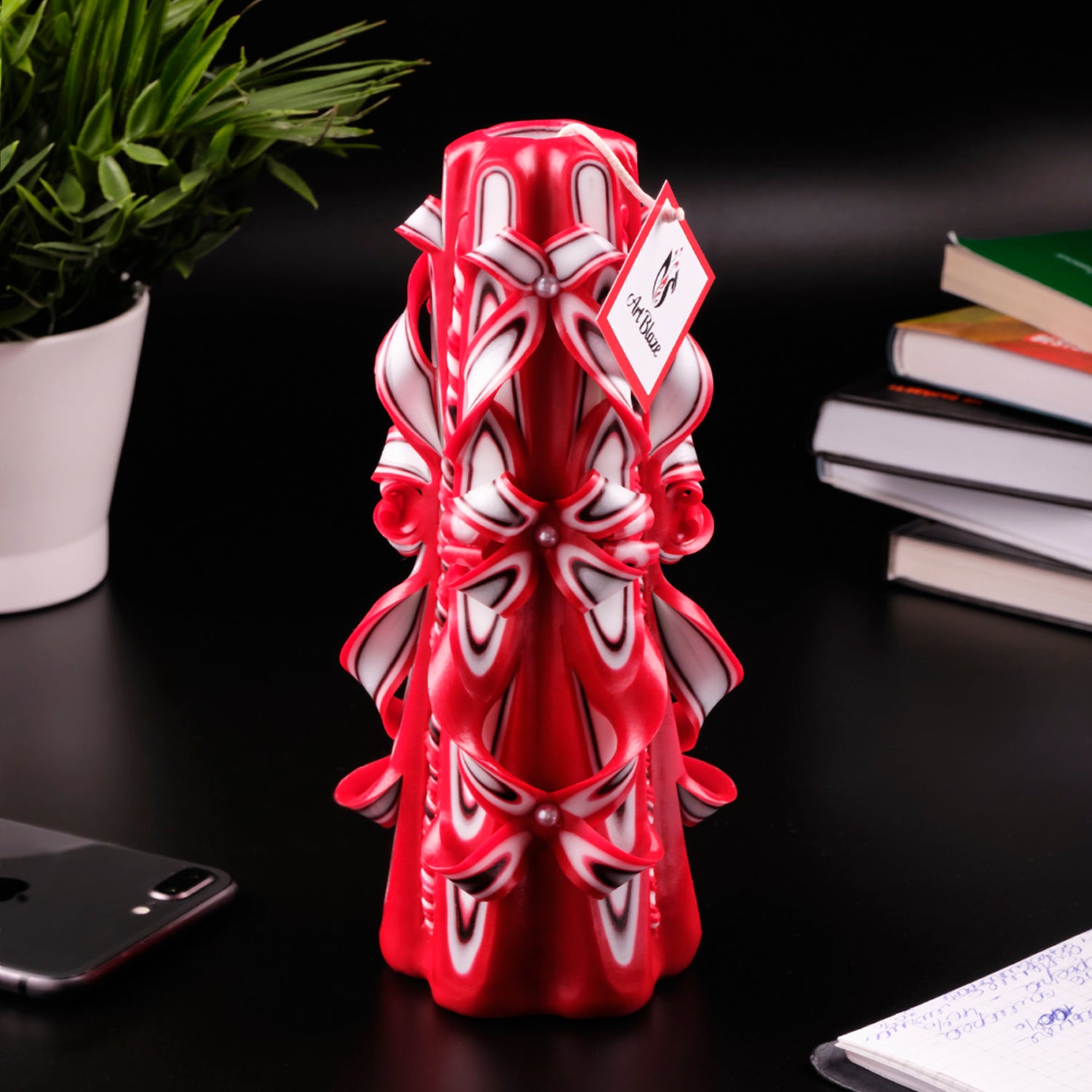 Carved candle "Scarlet Sails" large