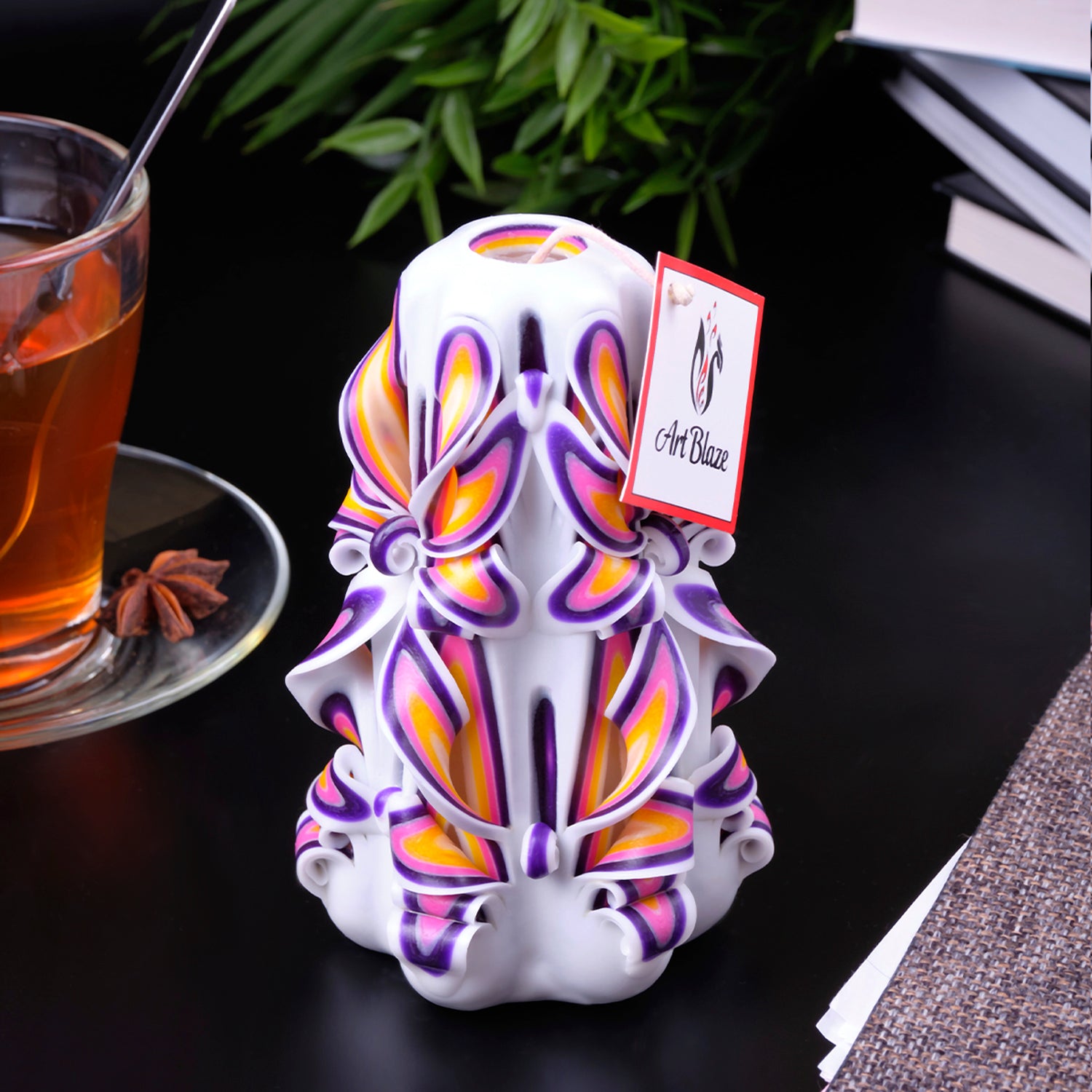 Carved candle "Royal Pearl" small