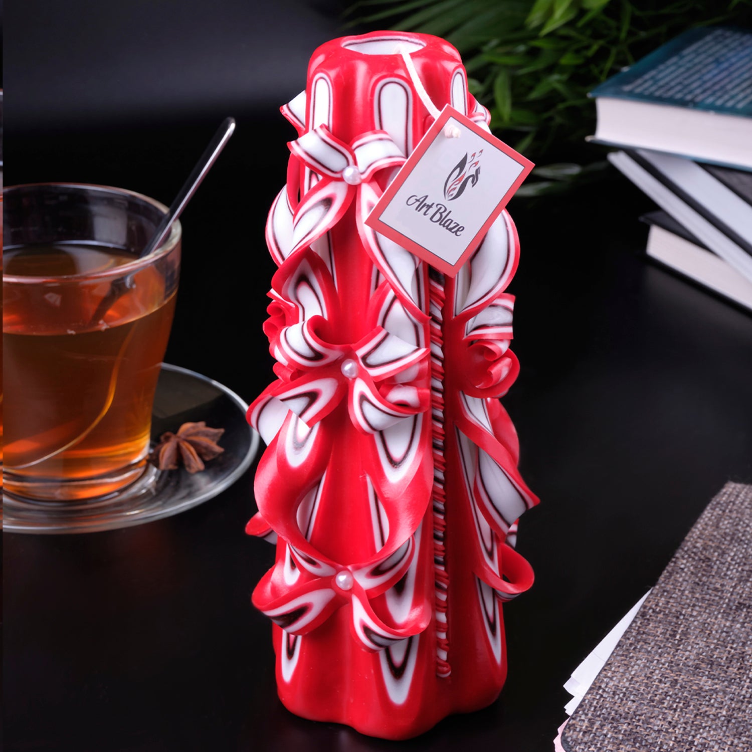 Carved candle "Scarlet Sails" large